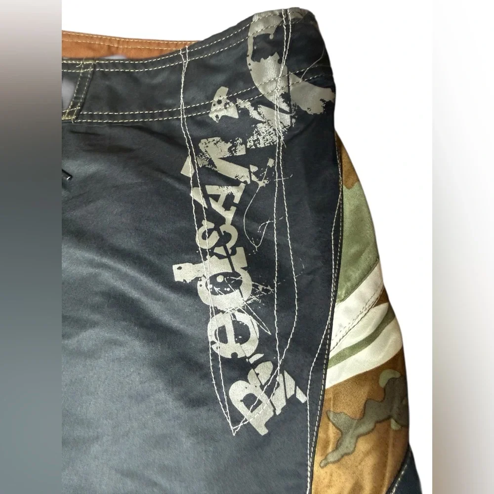 REDSAND Men’s  Military Camouflage Army Board Shorts | Swim Size 38